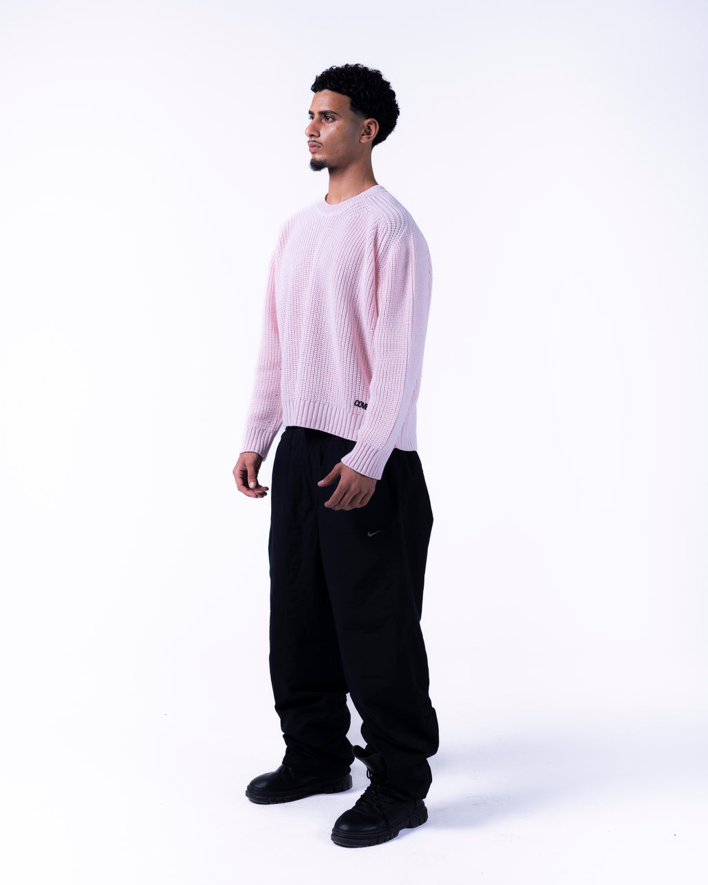 MEN BOXY PINK KNITTED CREW NECK