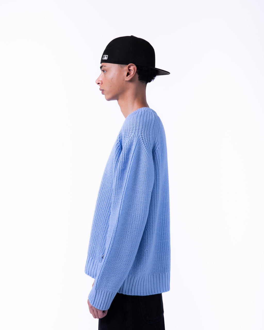 MEN BOXY BABY BLUE KNITTED CREW NECK